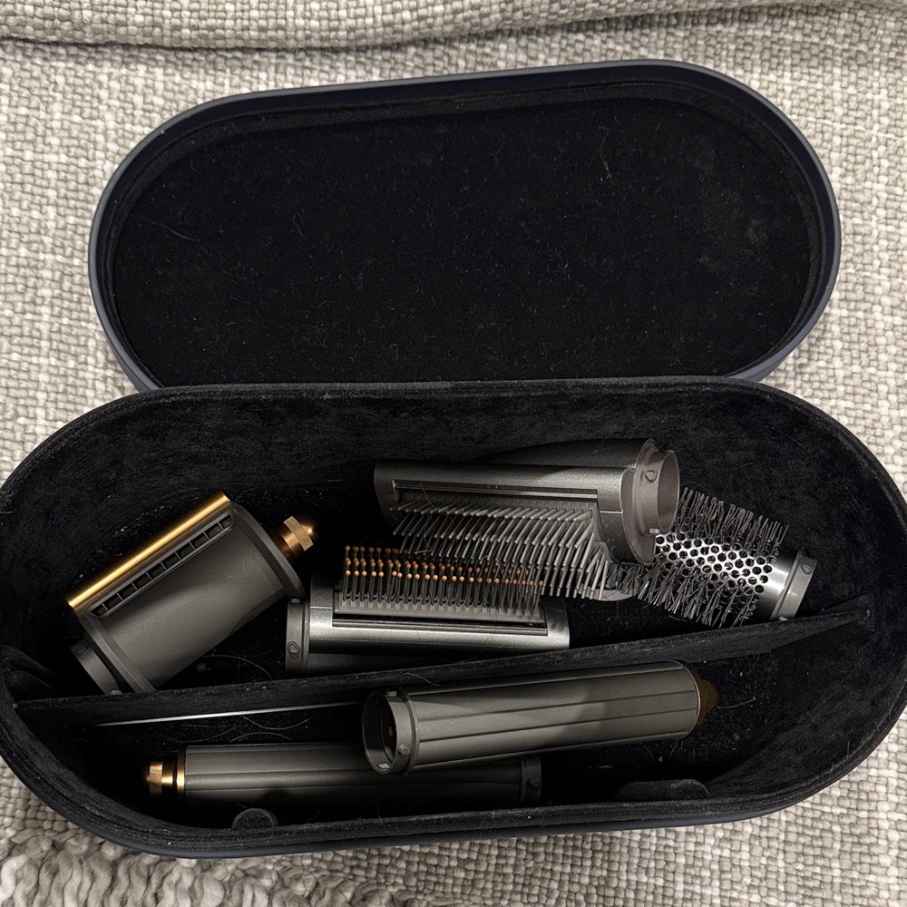 DYSON AIRWRAP CASE + ATTACHMENTS ONLY